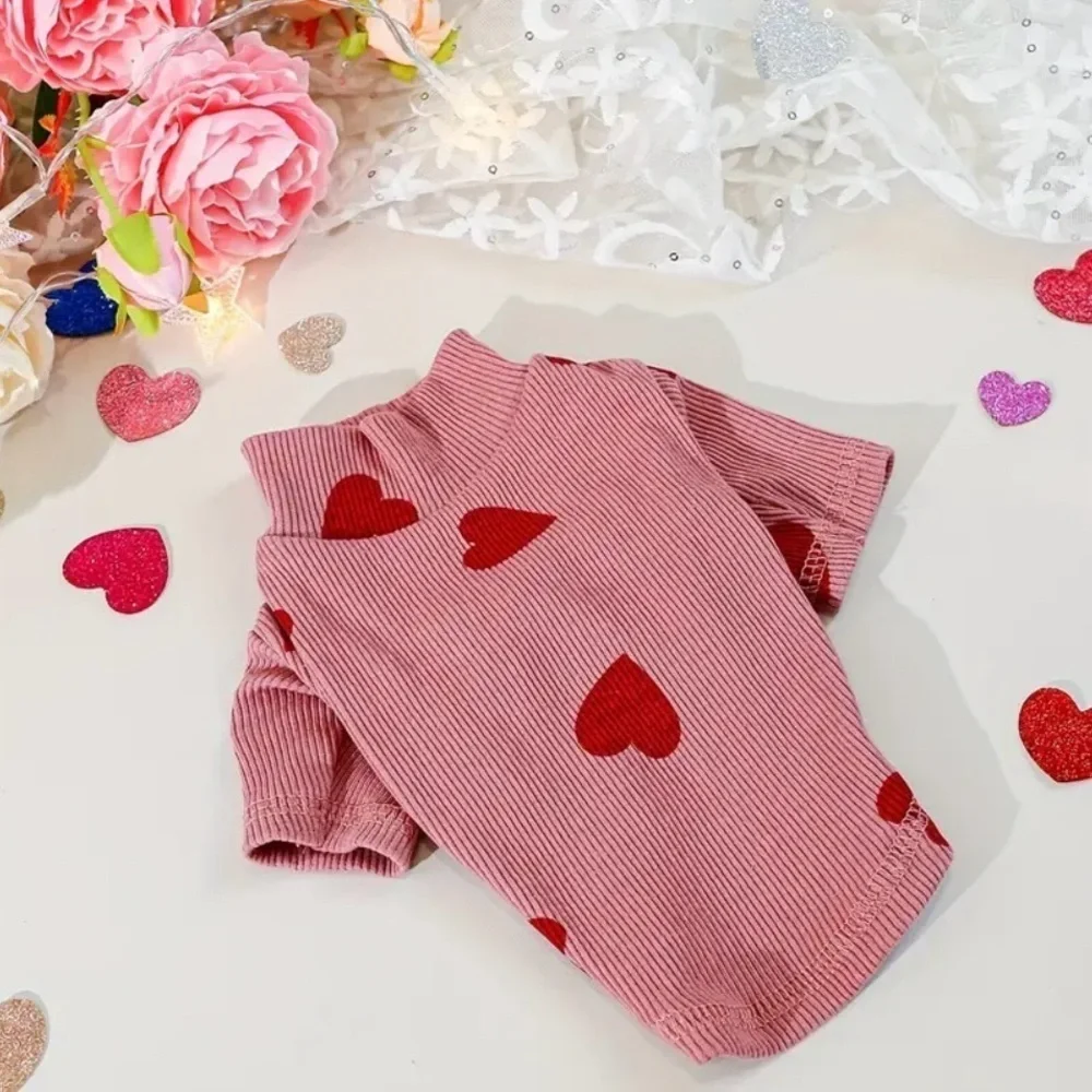 FITTED DOG SWEATSHIRT IN PINK WITH RED HEARTS